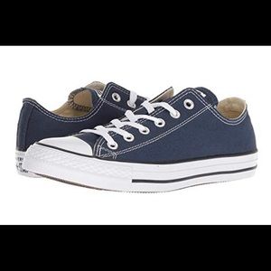 Navy low top converse
